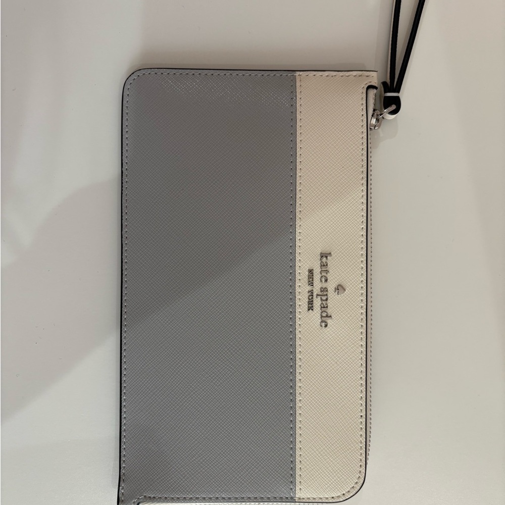 Kate Spade Women’s Gray and Cream Wallet